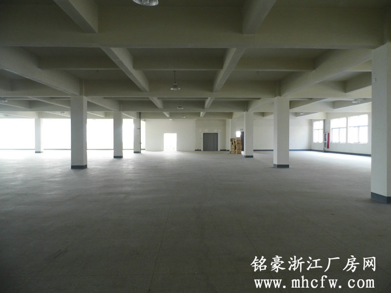 余杭良渚疏港公路旁1300方厂房、仓库出租