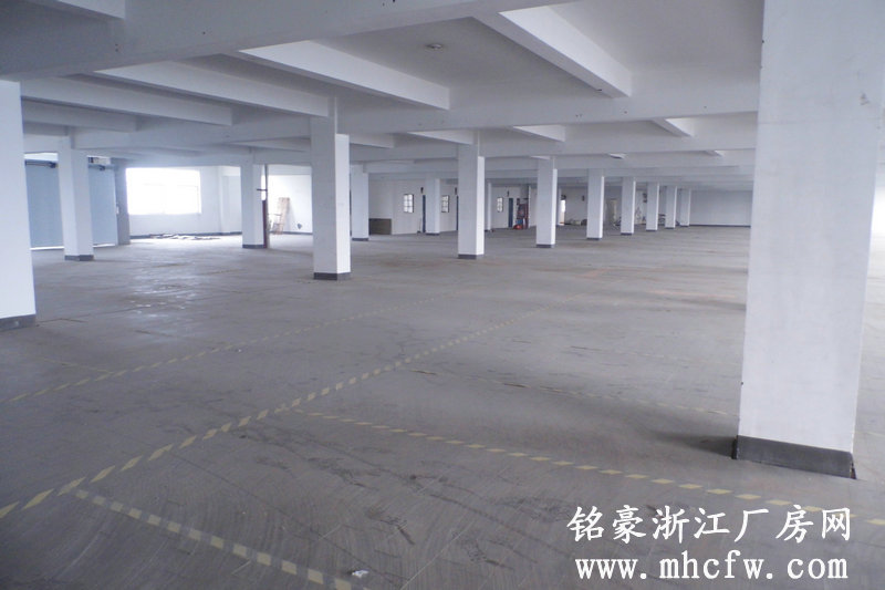 闻堰冠山隧道出口时代大道旁700方厂房出租